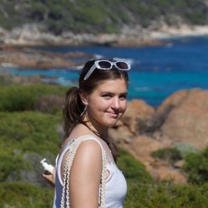 Meet your Posher, Asha